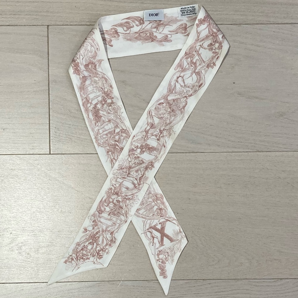 Christian Dior Mitzah Scarf - Picture 2 of 7